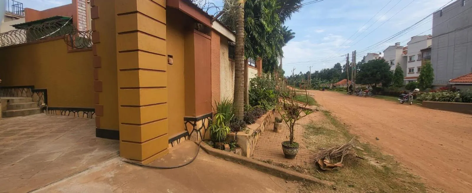 Jk Cozy Homes Ug كامبالا بيت للعطل