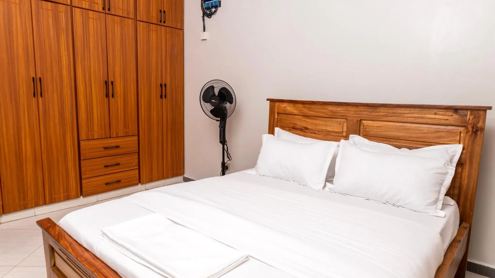 بيت للعطل Jk Cozy Homes Ug كامبالا أوغندا